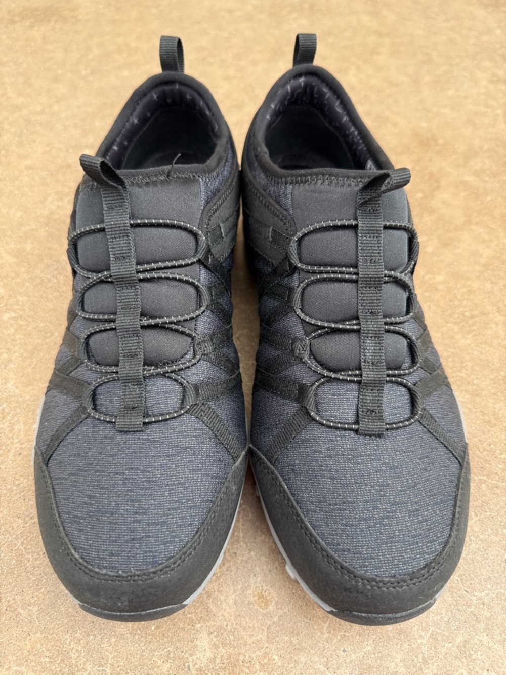 Skechers Wide Fit Slip-in Knit Athletic Shoes size 10